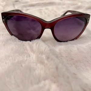 Stunning Maroon Fossil Cat-eye Sunglass Set